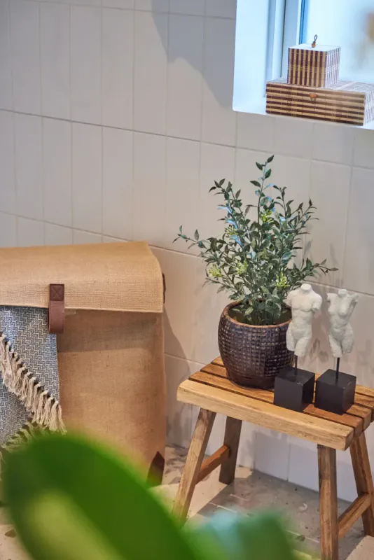 Skittentøyskurv i jute